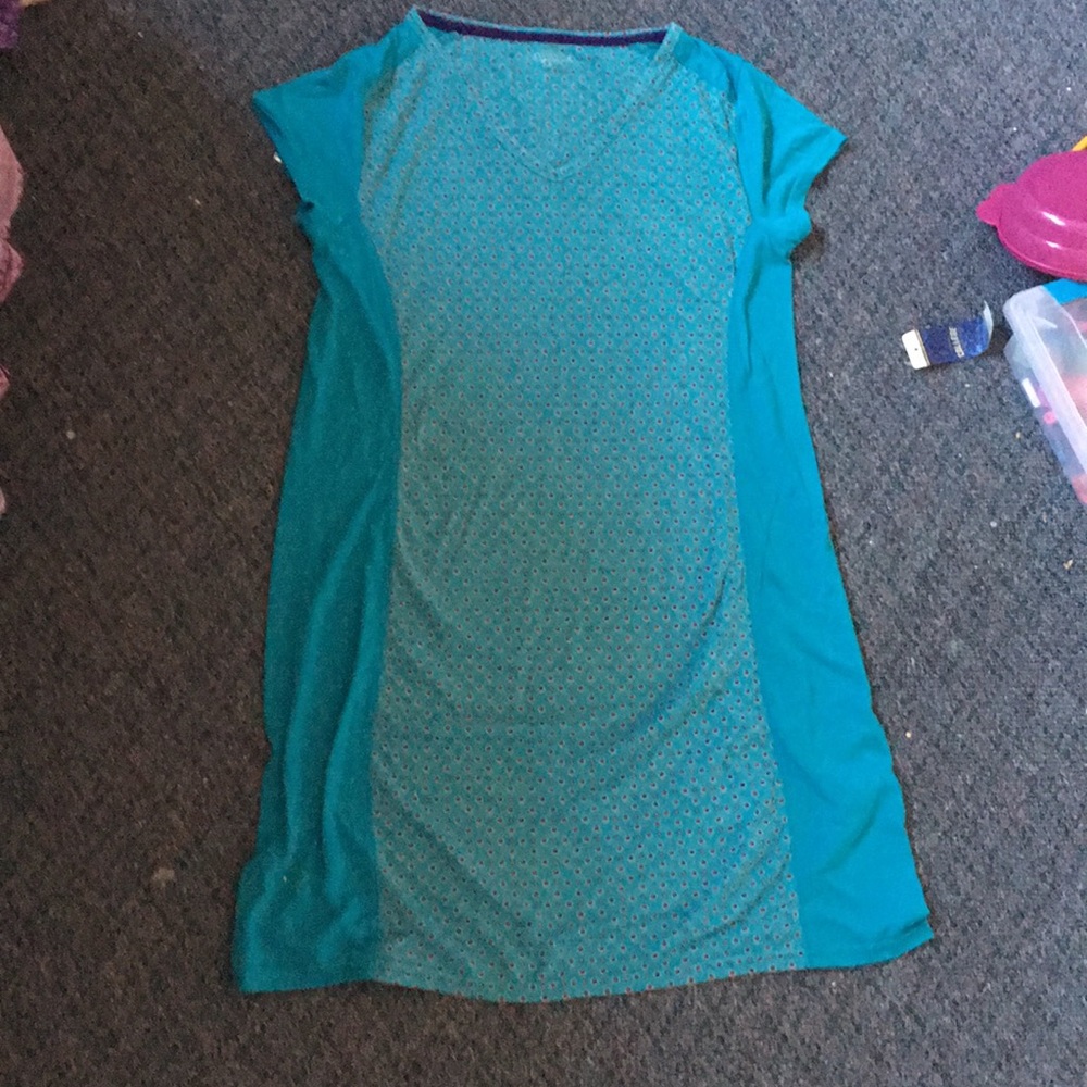 Soft blue nightgown, short sleeved, with flowers
